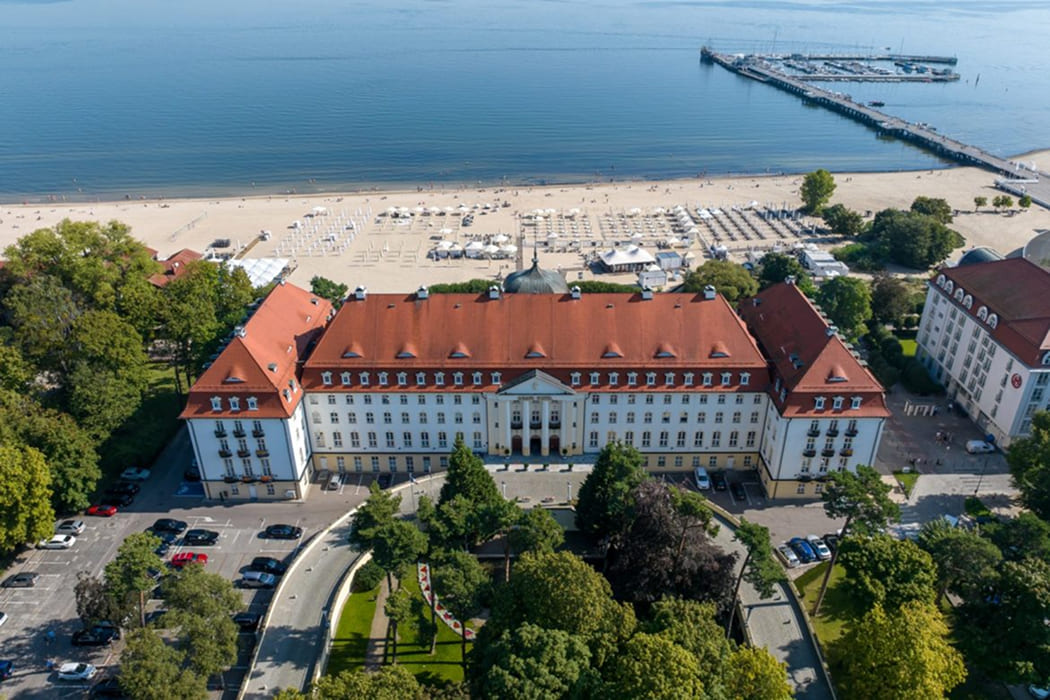 Sofitel Grand Hotel Sopot – elegancki hotel nad morzem z prywatną plażą